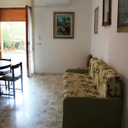 Trilocale A Piano Terra A Due Passi Dal Mare