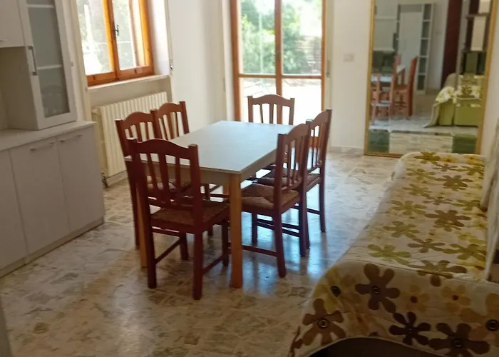 Apartment Trilocale A Piano Terra A Due Passi Dal Mare *